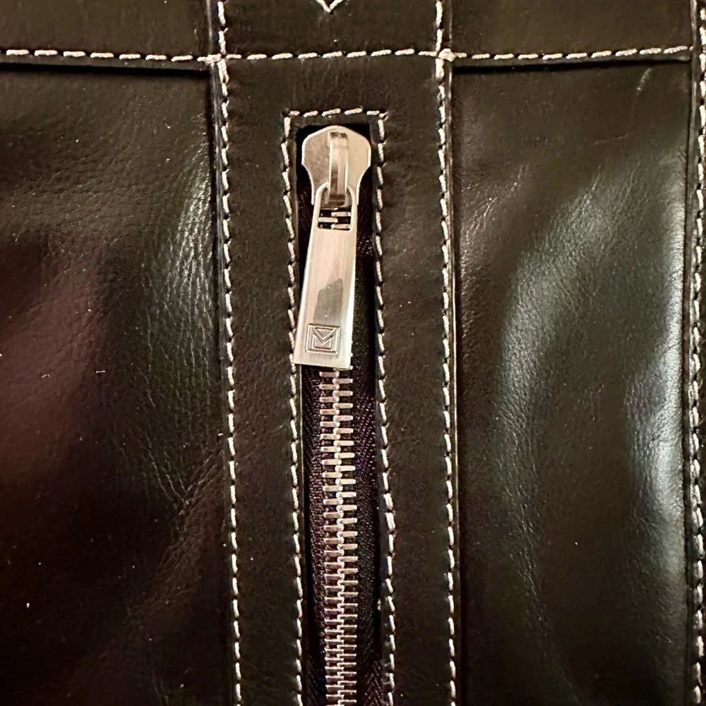 LIKE‎ NEW!! Michael Kors Black Aviator Tote - Picture 3 of 15